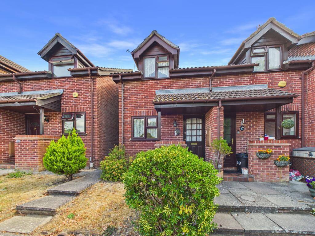 Main image of property: Hilmanton, Lower Earley, RG6