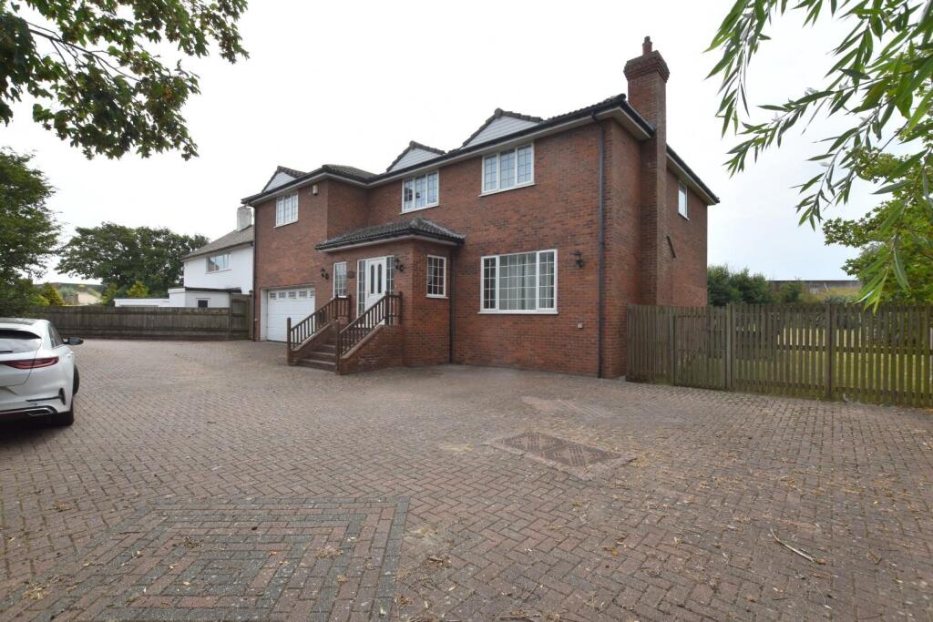 Main image of property: Hythe Road, Dymchurch, Romney Marsh