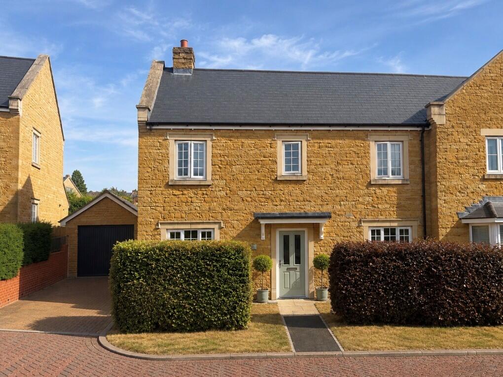 Main image of property: Howes Lane, Chipping Norton, OX7
