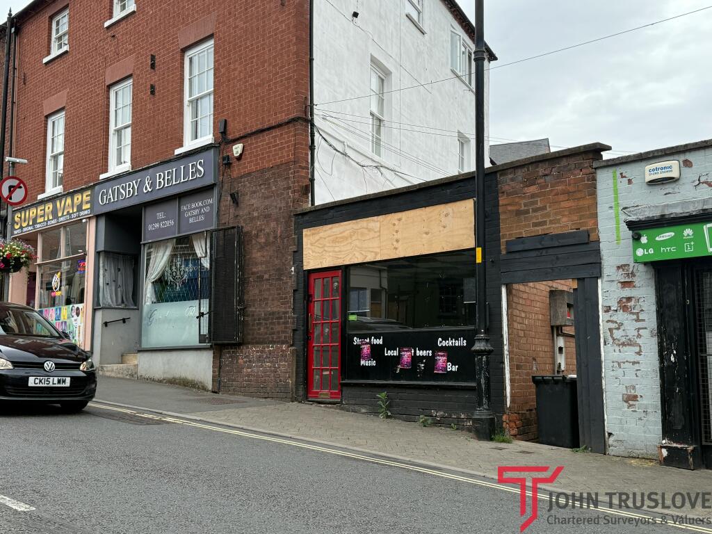 Main image of property: 1b Bridge Street, Stourport-on-Severn, DY13 8XD
