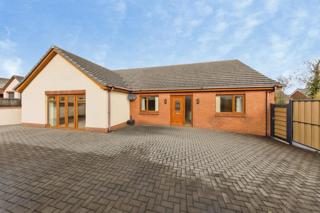 Main image of property: Clos Nathaniel, St. Clears, Carmarthen, Carmarthenshire, SA33