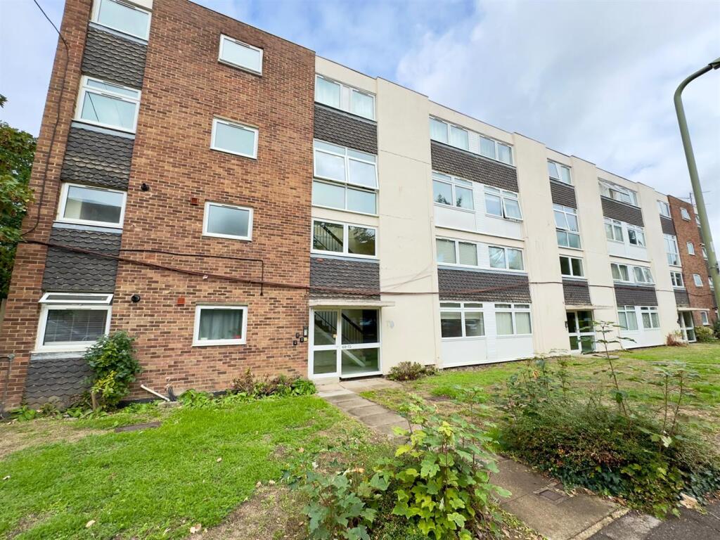 Main image of property: Woodlands, Fleet