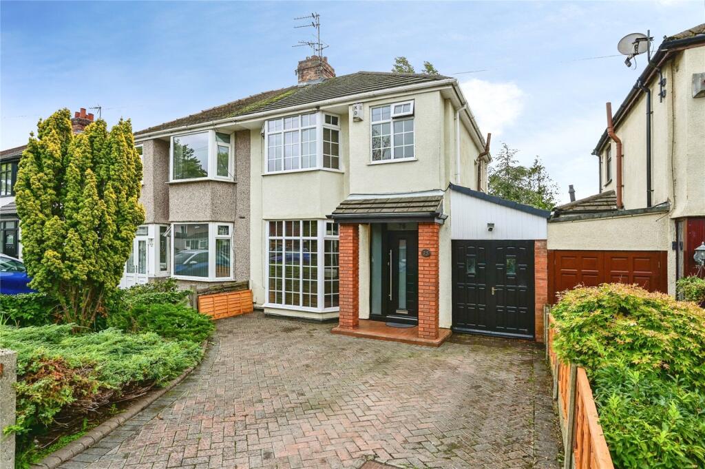Main image of property: Rosslyn Avenue, Maghull, Merseyside, L31