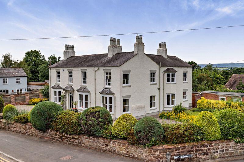 Main image of property: Farndon, Cheshire
