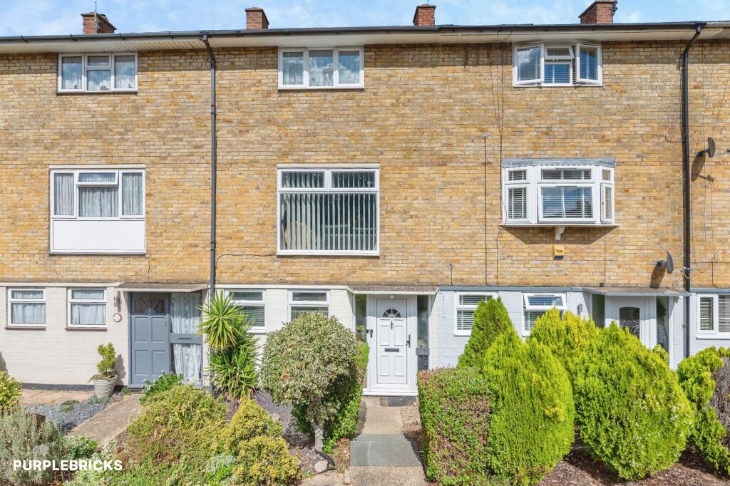Main image of property: Long Riding, Basildon, SS14