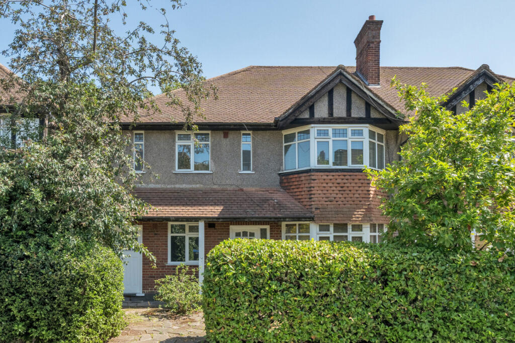 Main image of property: Woodleigh Gardens, Streatham, London, SW16
