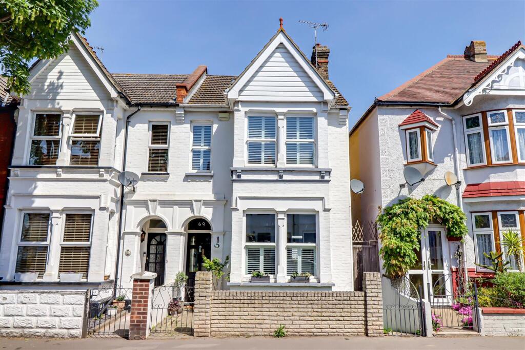 Main image of property: Pall Mall, Leigh-on-Sea