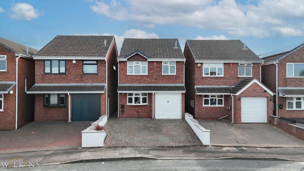 Main image of property: Hadrians Close, Two Gates, Tamworth, Staffordshire, B77