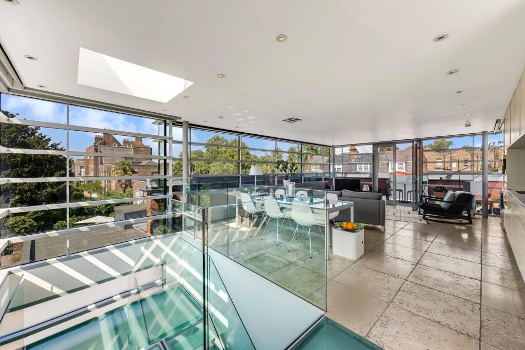 Main image of property: Bacons Lane, Highgate Village, N6
