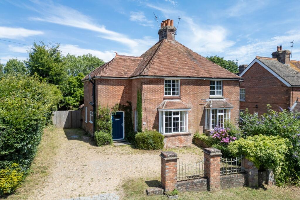 Main image of property: Oakside, Three Cups, TN21