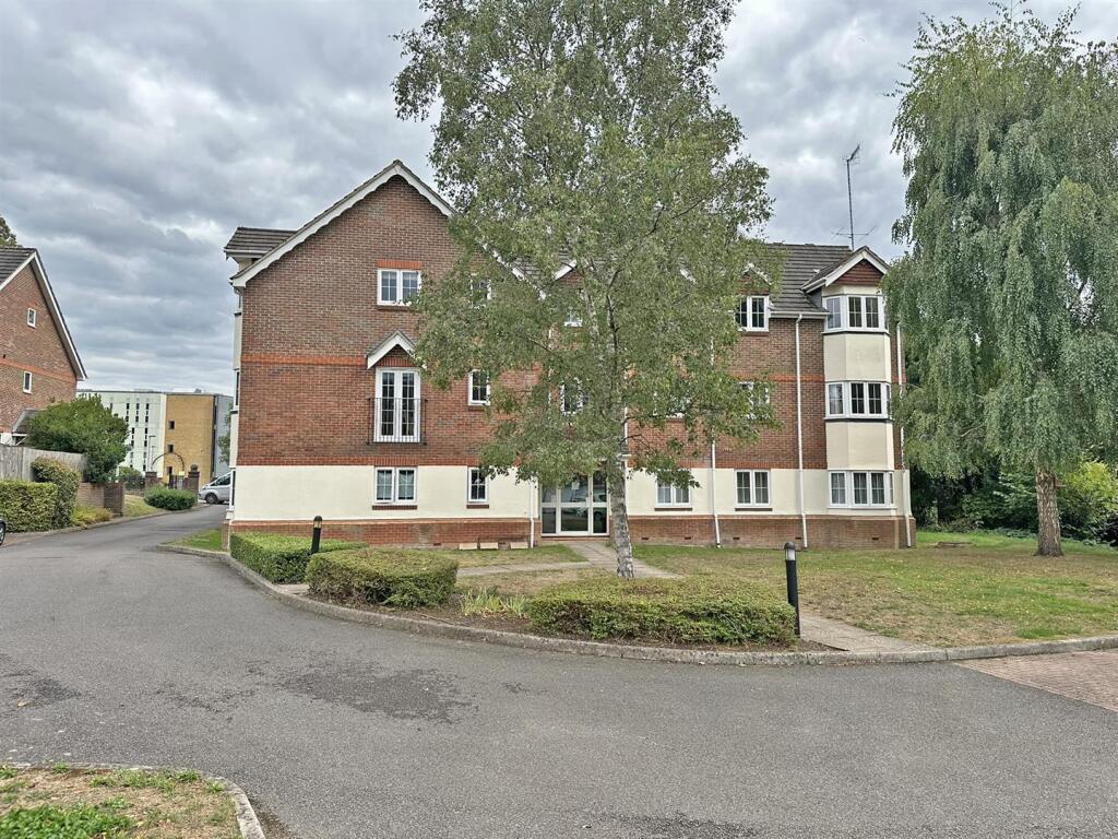 Main image of property: London Road, Redhill