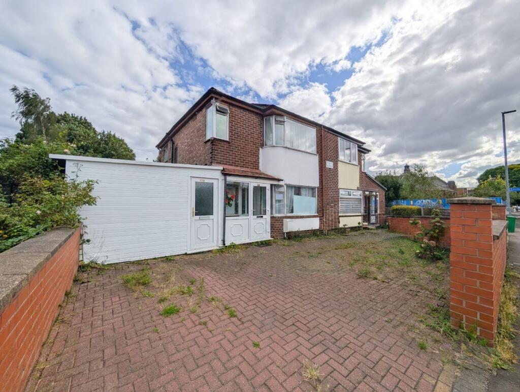 Main image of property: Platt Lane, Manchester, M14