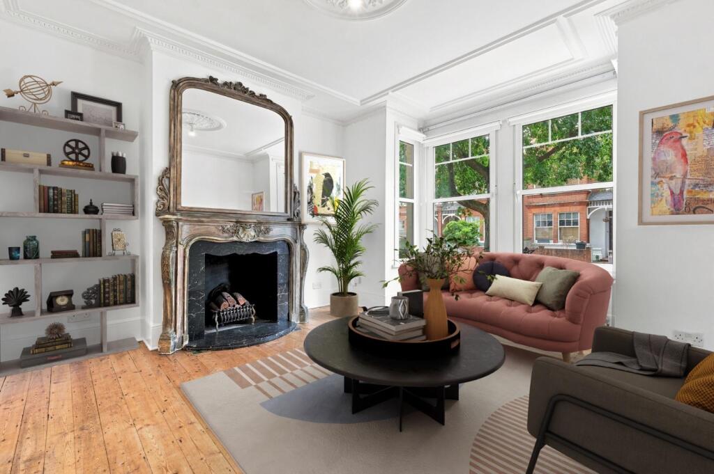 Main image of property: Compton Crescent, Grove Park, W4