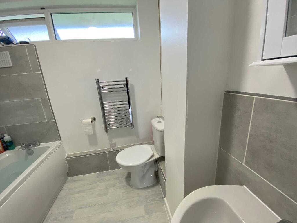 Main image of property: Kemsing Gardens, Canterbury
