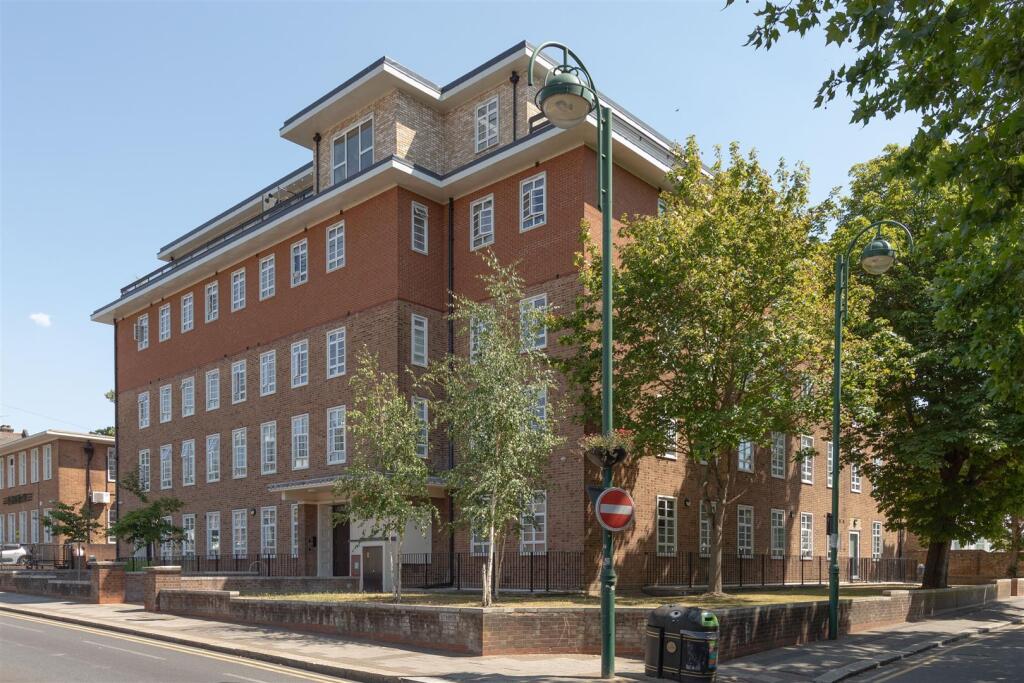Main image of property: Lemna Road, Leytonstone