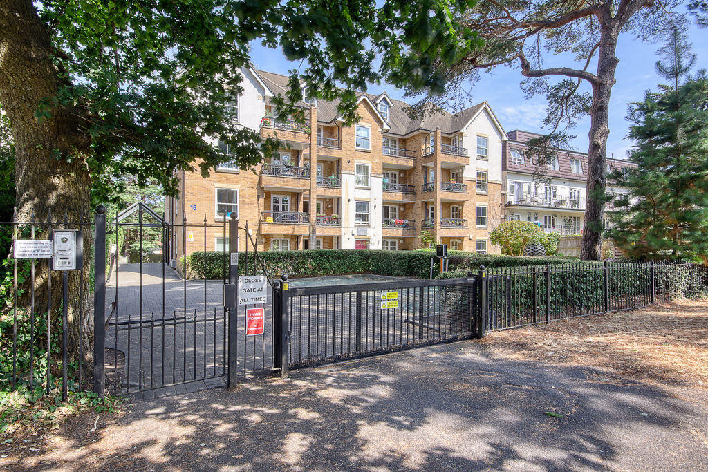 Main image of property: 2 Dbl Bed Balcony Flat, The Pines, 16 Knyveton Road, Bournemouth