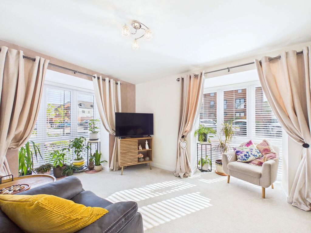 Main image of property: Sparrow Close, Doncaster, DN4