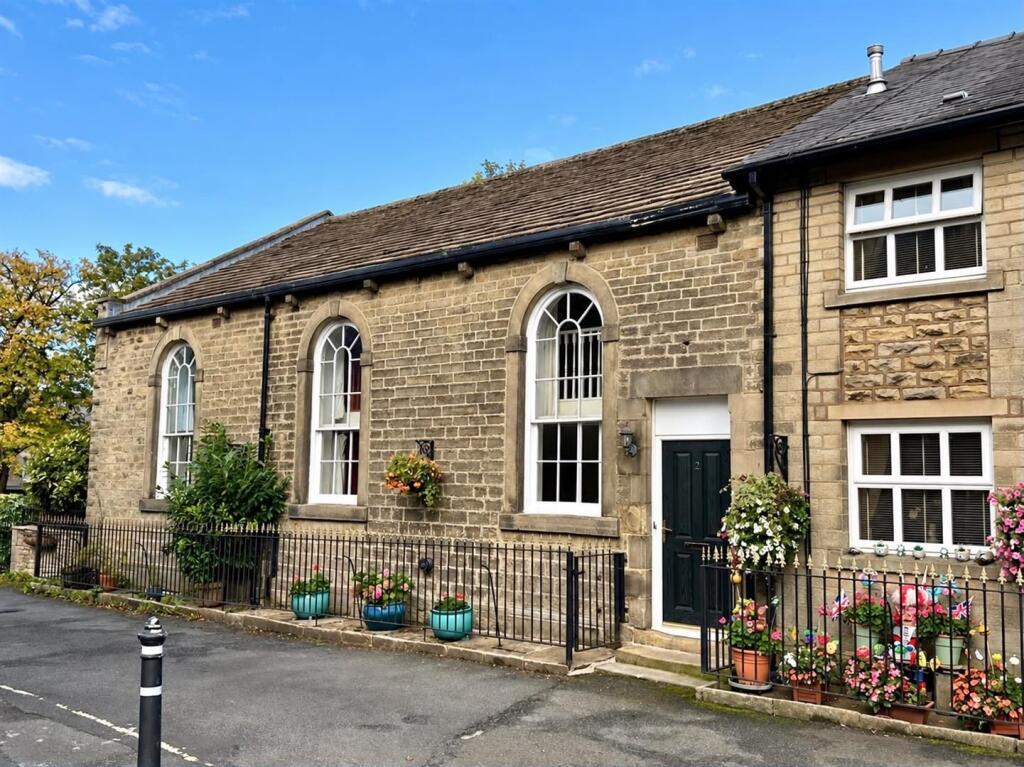 Main image of property: Market Street, Chapel-En-Le-Frith, High Peak