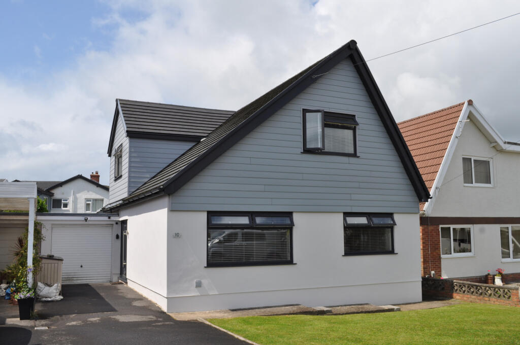 Main image of property: Silver Close West Cross Swansea Sa3 5pq