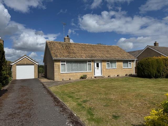 Main image of property: Hampton Grove, Meysey Hampton