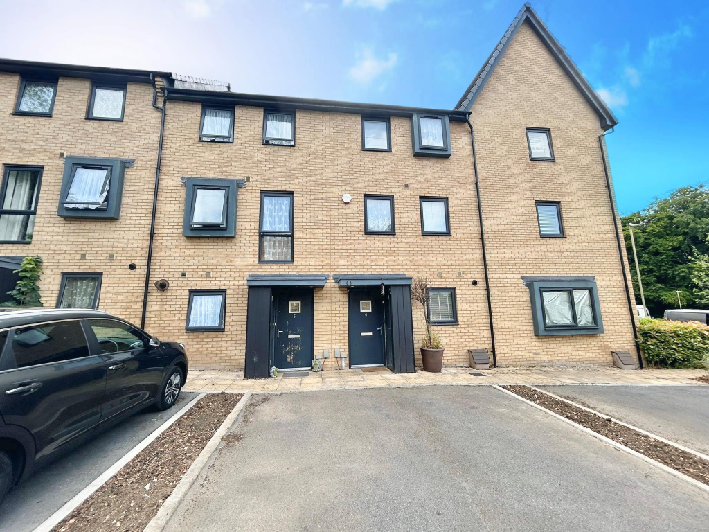 Main image of property: Divot Way Basingstoke