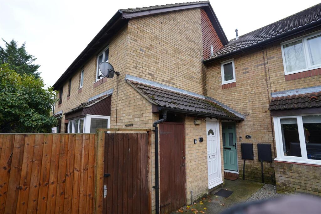 Main image of property: Caversham Avenue, Shoeburyness