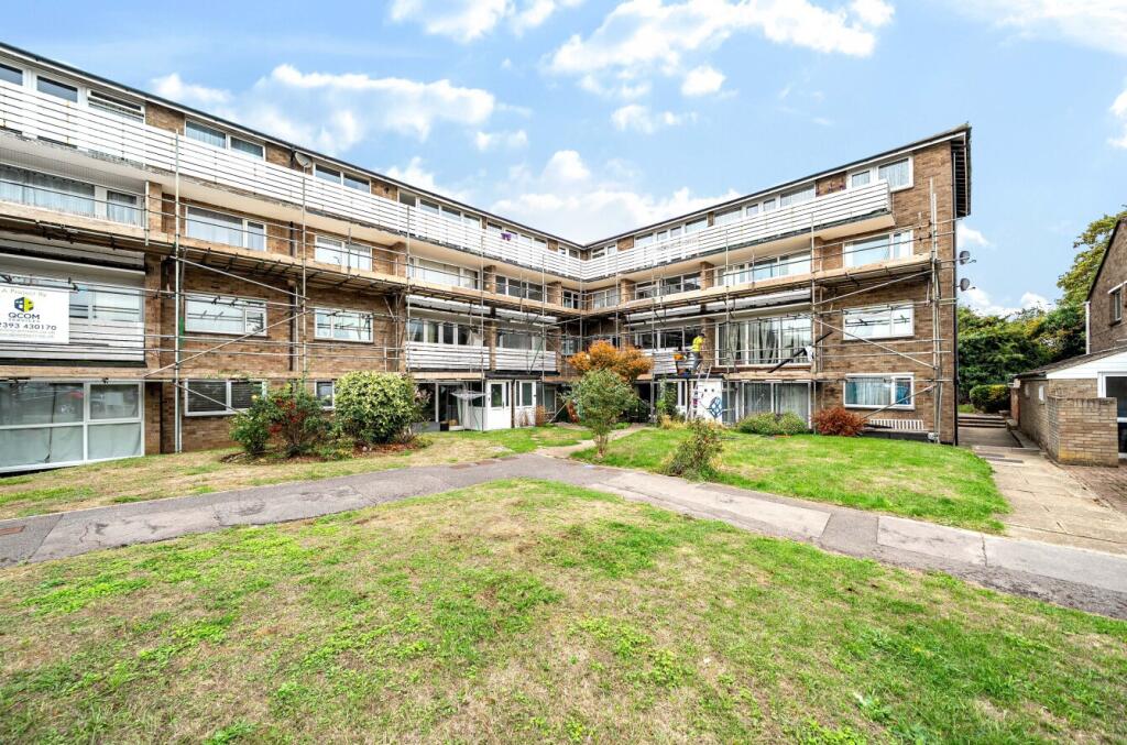 Main image of property: Wendover Road, Havant, Havant, Hampshire, PO9