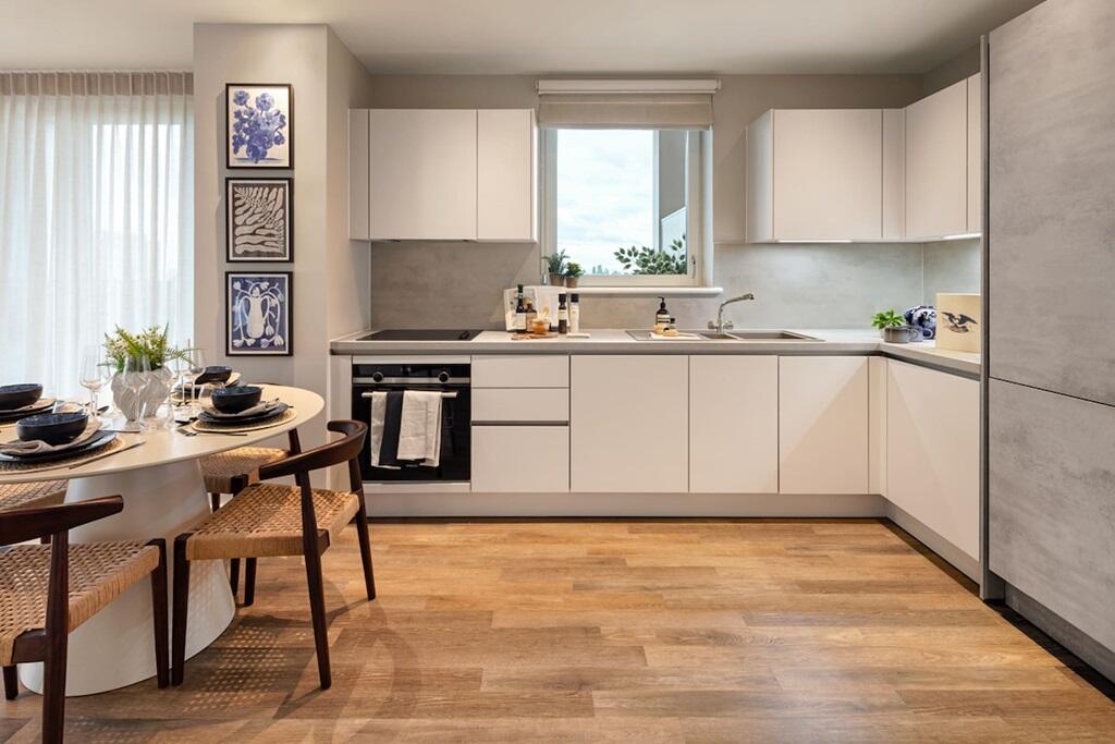 Main image of property: 118 Oliver Road,
London,
E10 5UJ