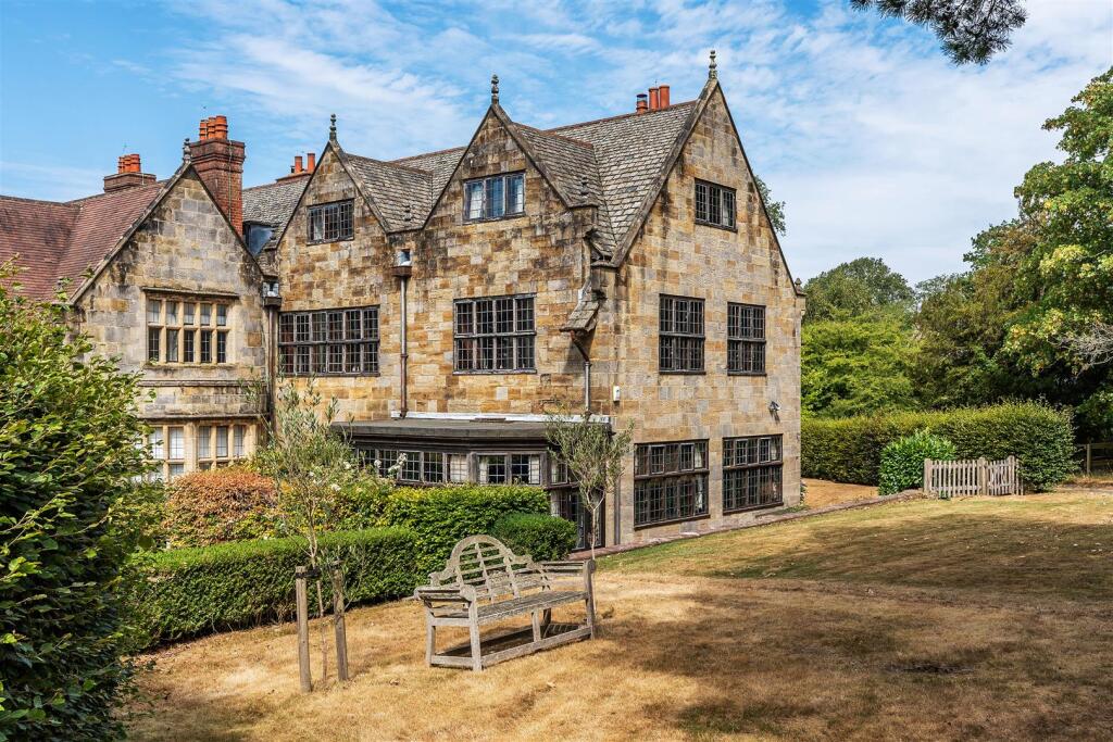 Main image of property: West Hoathly, RH19 4QY