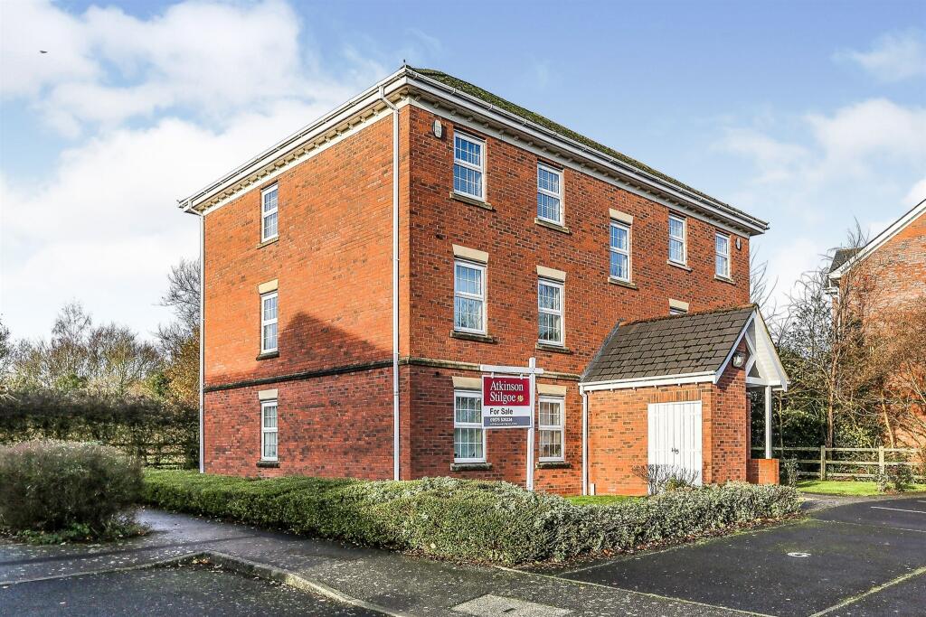 Main image of property: Huggins Close