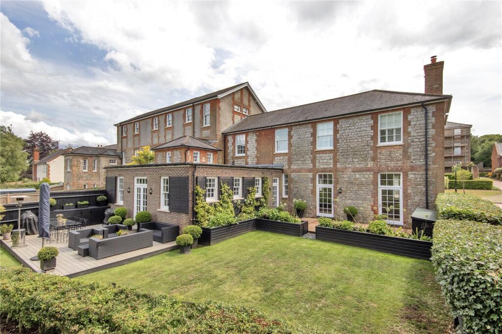 Main image of property: Birchfield, Sundridge, Sevenoaks, Kent, TN14
