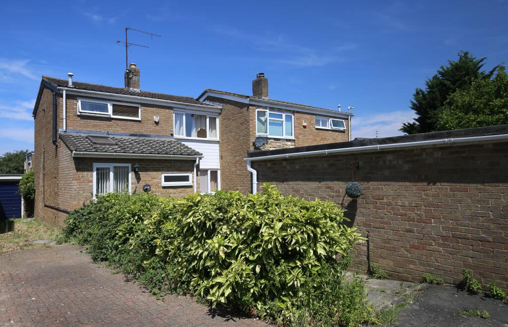 Main image of property: Danes Way, Leighton Buzzard, Central Bedfordshire