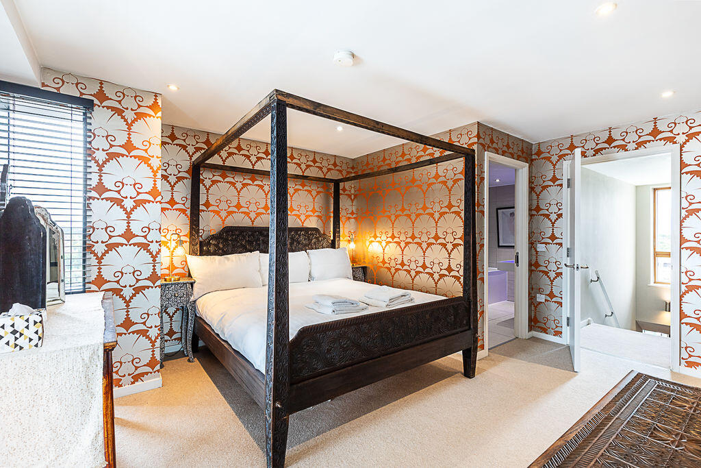 Main image of property: Luxury Triplex in Wandsworth