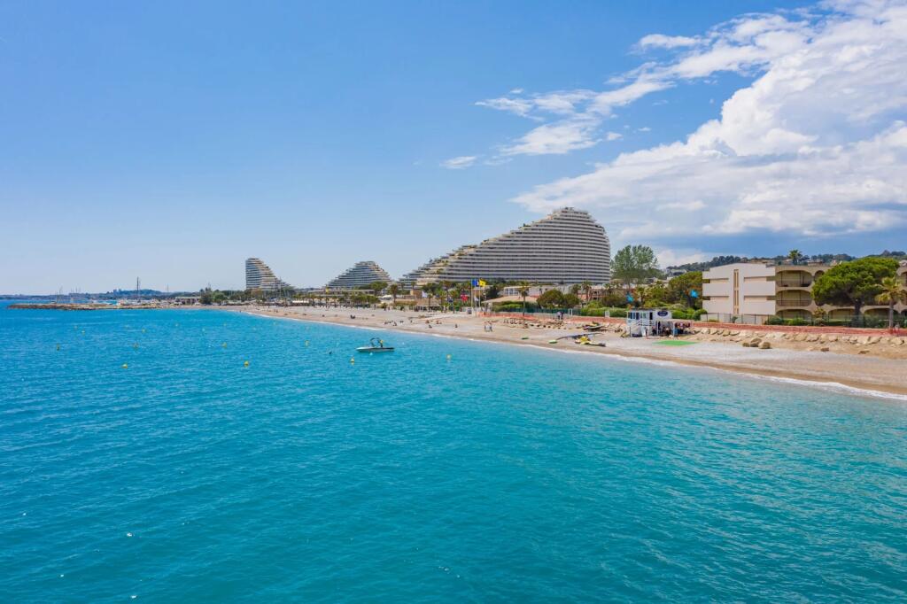 Main image of property: Provence-Alps-Cote d`Azur, Alpes-Maritimes, Villeneuve-Loubet