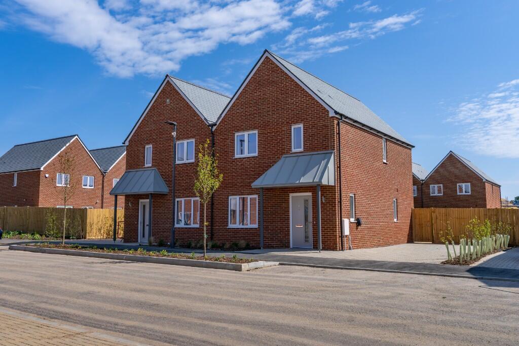 Main image of property: Fitzalan Road,
Littlehampton,
BN17 6FE