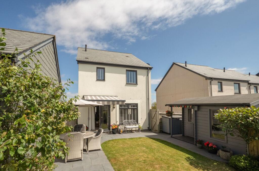 Main image of property: Applegate Way, Kingsbridge