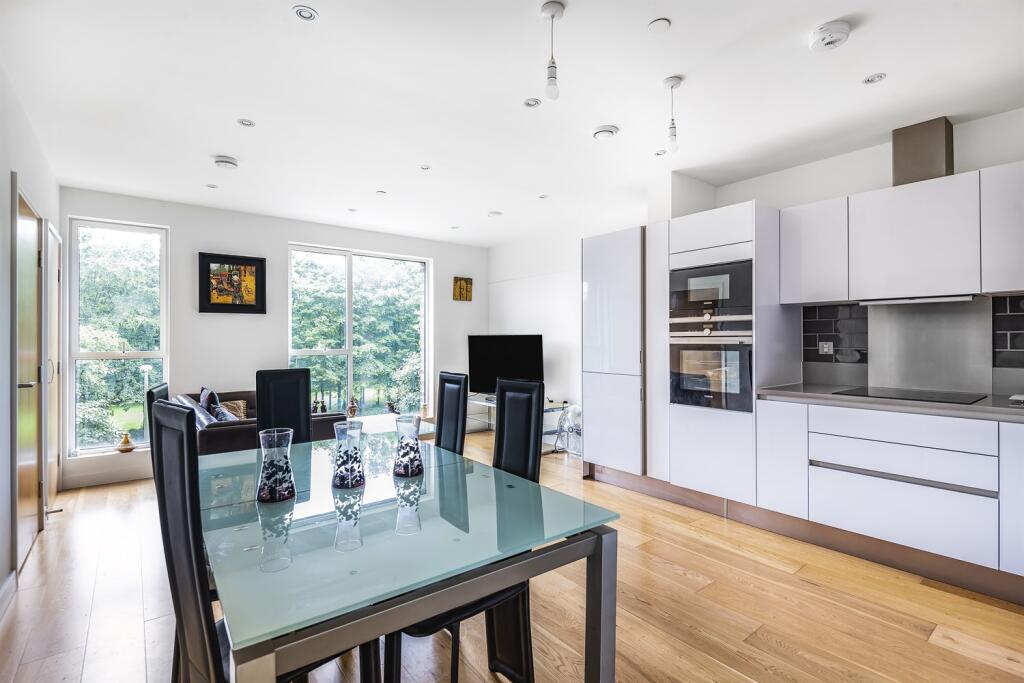 Main image of property: East Parkside, Parkside, Greenwich Peninsula, SE10
