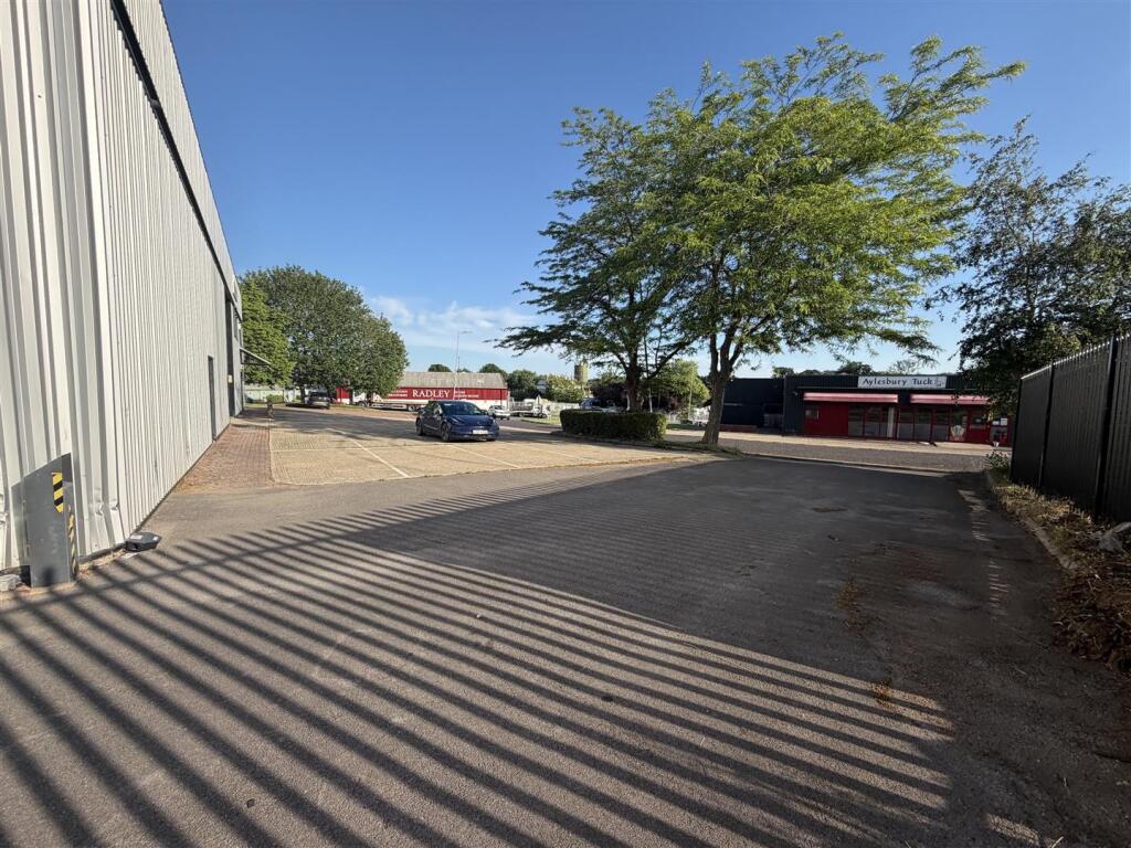 Main image of property: 1 Edison Road, Aylesbury