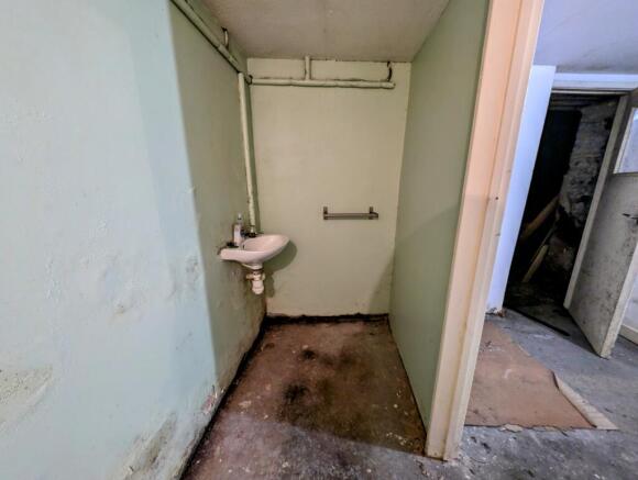 Basement W/C