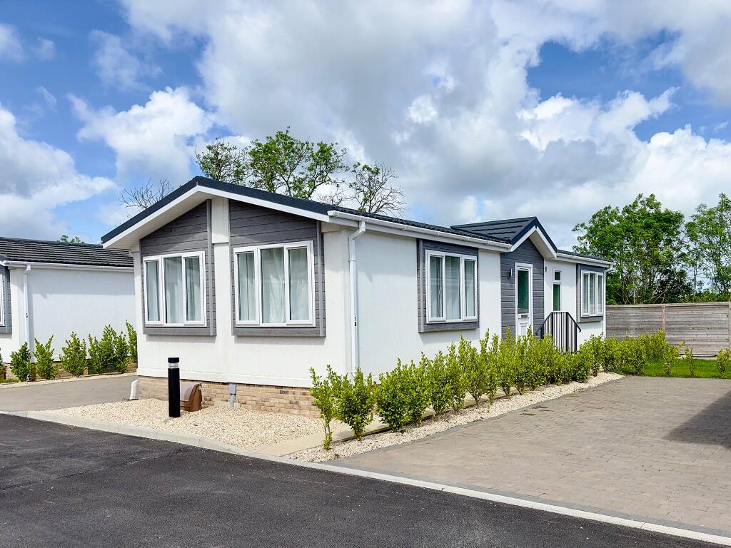 Main image of property: Candys Lane,
Wimborne,
BH21 3EF