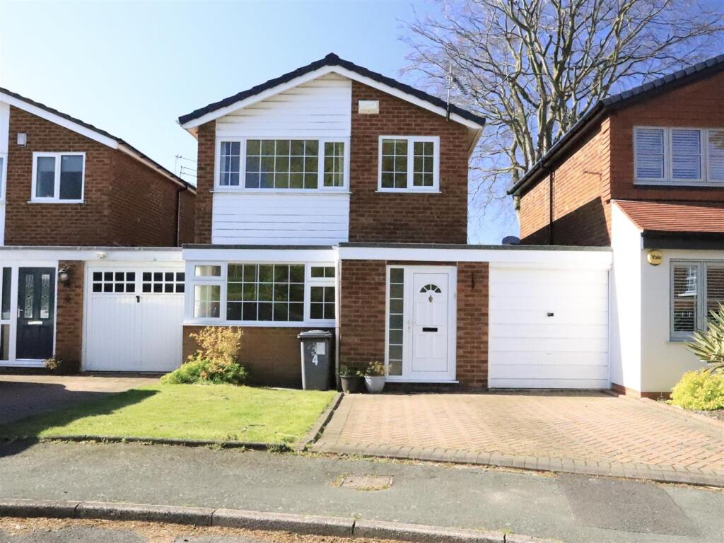 Main image of property: Bridge Close, Lymm, WA13