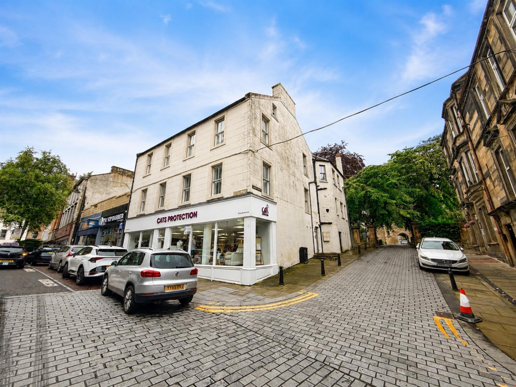 Main image of property: Kirk Wynd, Falkirk