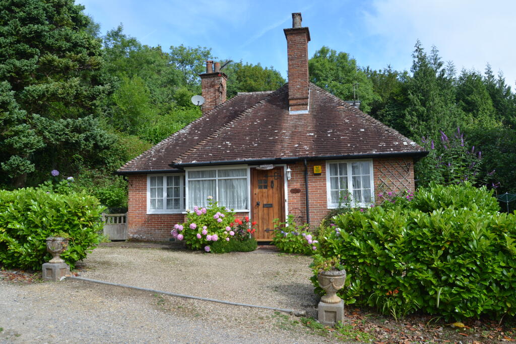 Main image of property: Detached Gate Lodge