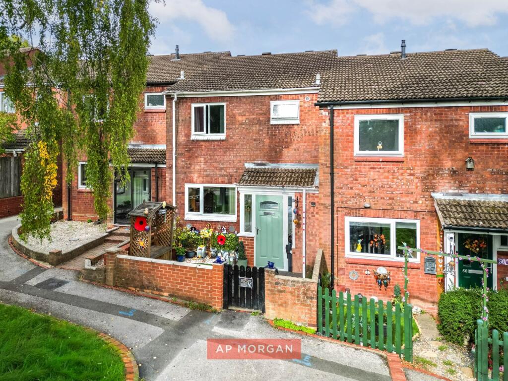 Main image of property: Yarningale Close, Oakenshaw, Redditch, Worcestershire, B98