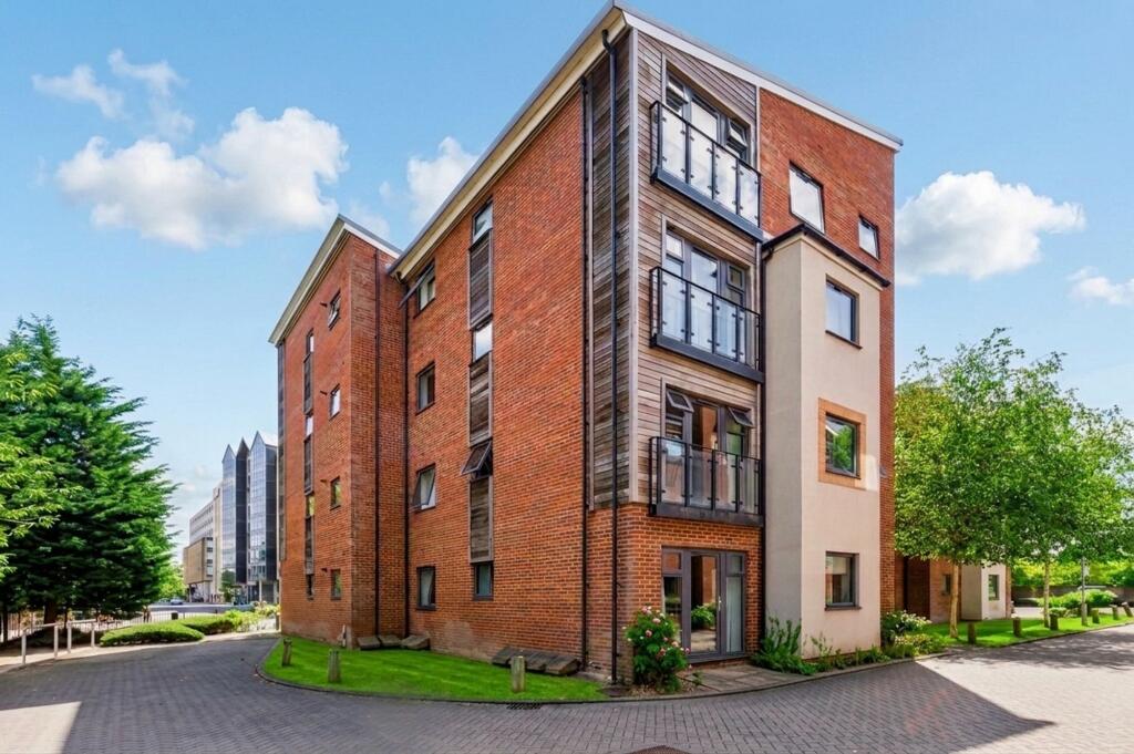 Main image of property: Nursery Close, Oxford, OX2