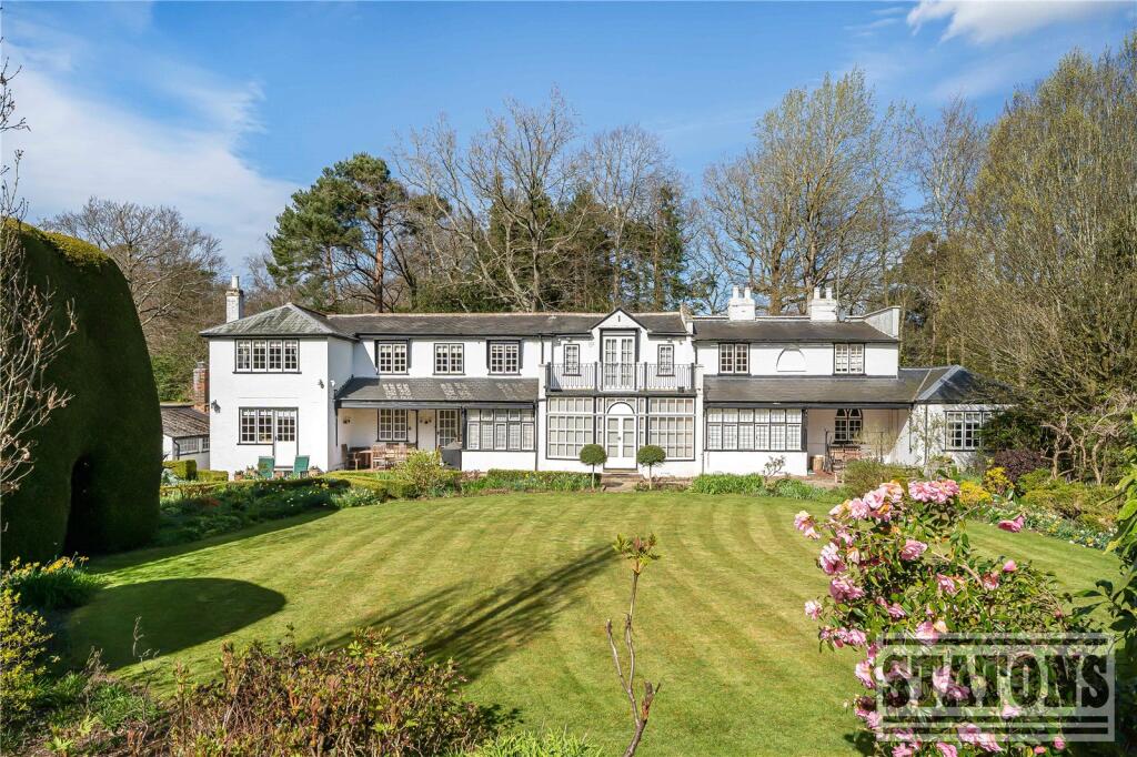 Main image of property: Nan Clarks Lane, Mill Hill, London, NW7