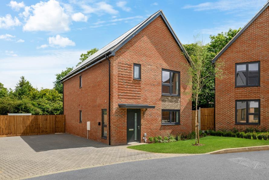 Main image of property: London Road,
Newport,
Essex,
CB11 3PN
