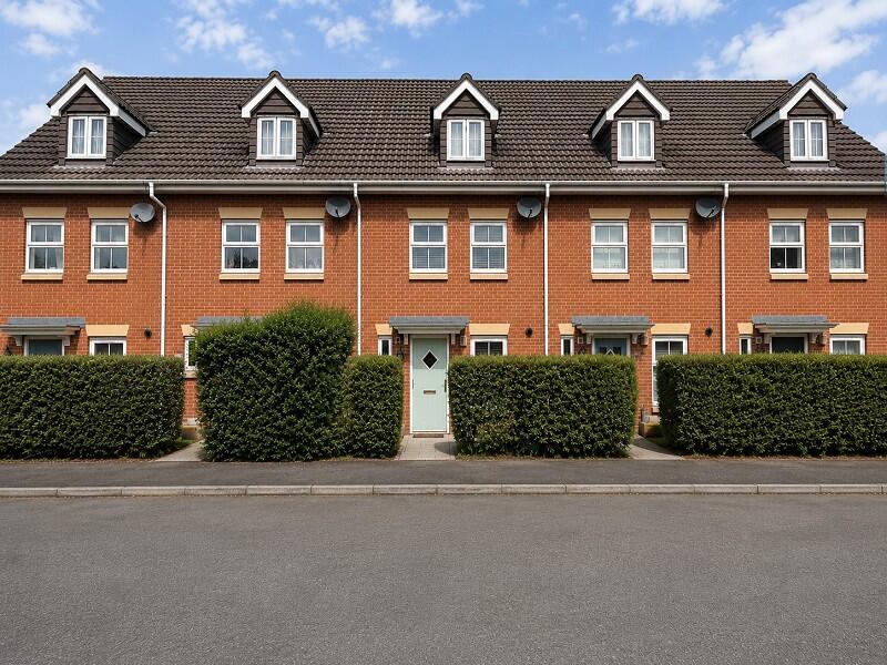 Main image of property: Bryn Dewi Sant, Miskin, Pontyclun, Rhondda Cynon Taff. CF72 8TJ