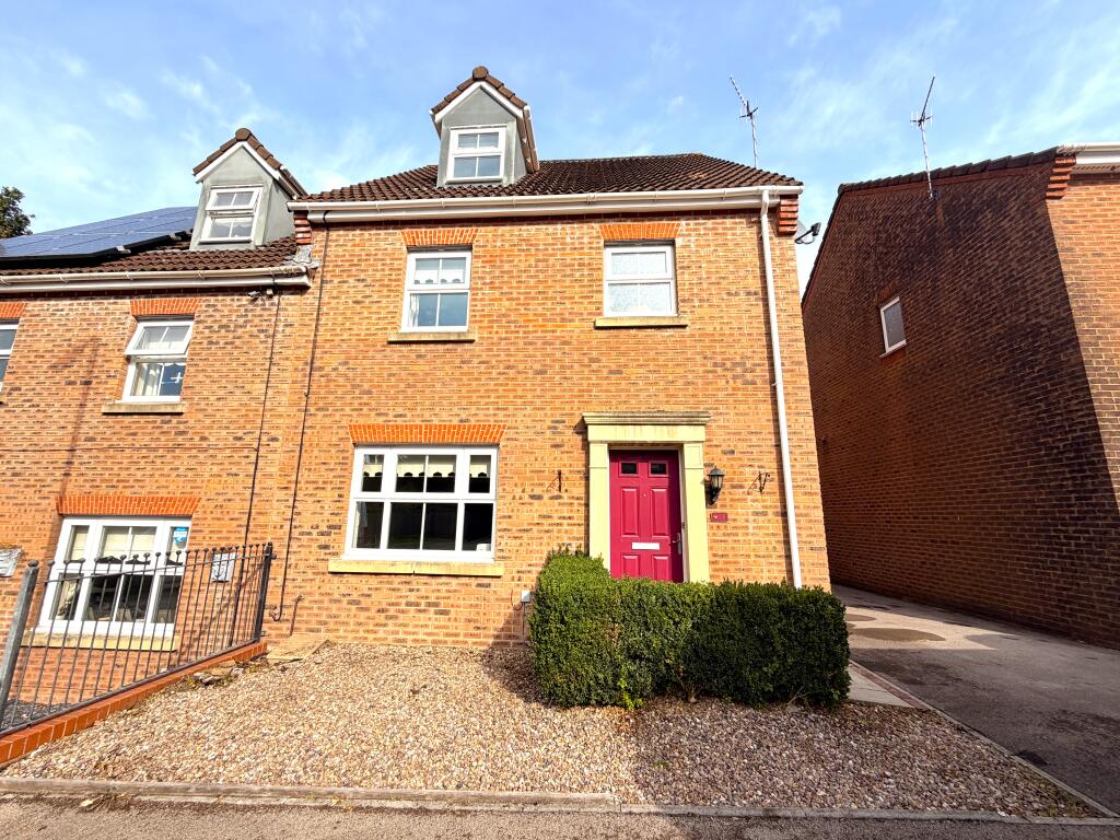 Main image of property: Cwm Braenar, Pontllanfraith, Caerphilly County Borough