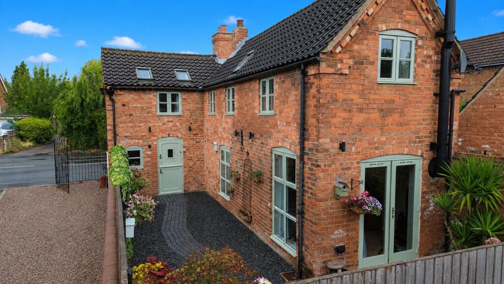 Main image of property: Lincoln Road, Fenton, LN1